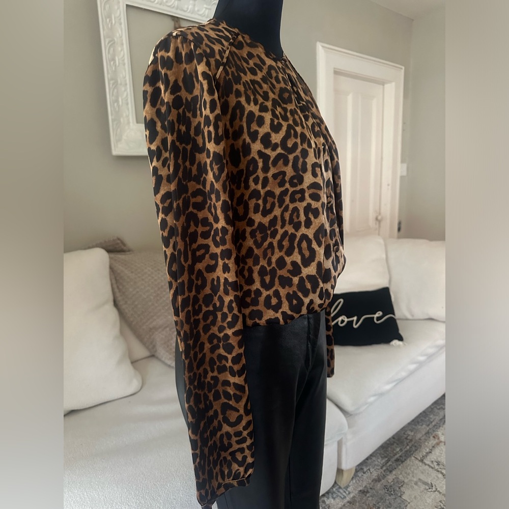 Jones New York Animal Print Leopard Print Black Brown Satin Blouse Size 6 - Picture 6 of 8